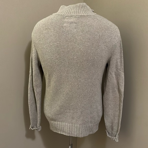 Abercrombie and Fitch VNeck Sweater with Zipper Size Small - Picture 2 of 4